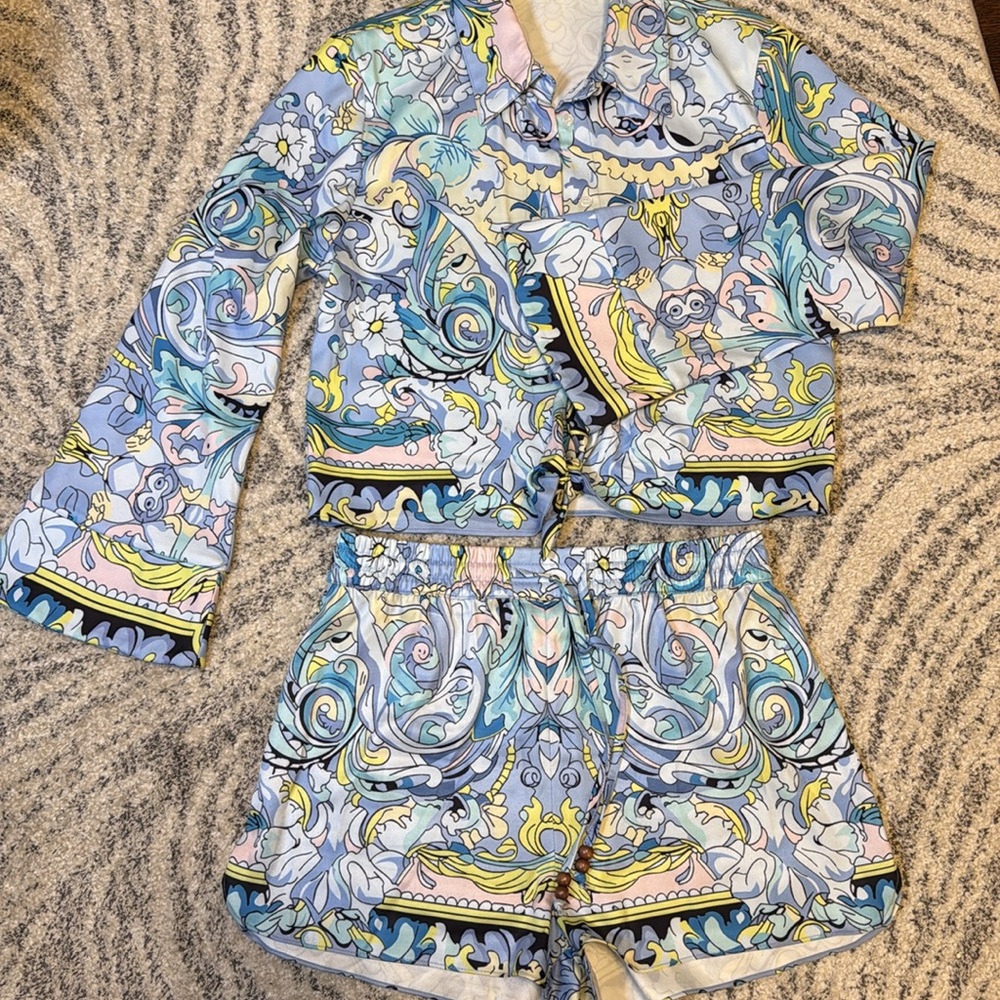 Shirt and Short Set - Picture 7 of 7